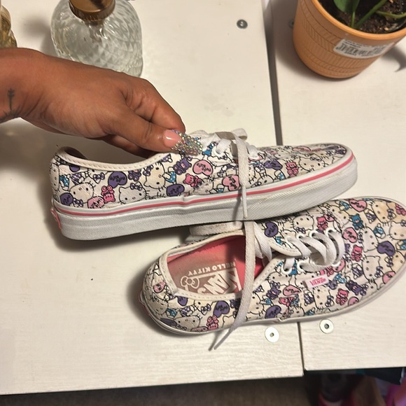 Hello Kitty vans - Picture 8 of 10
